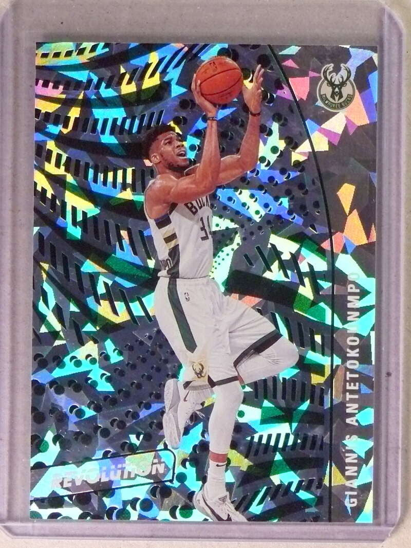 DELETE 34145 2020-21 Revolution Chinese New Year Emerald Giannis Antetokounmpo #37/88 