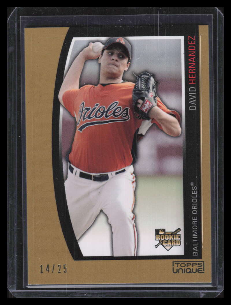 2009 Topps Unique Gold 152 David Hernandez Rookie 14/25