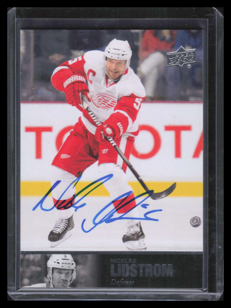 SOLD 130724 2013-14 Ultimate Collection '97 Legends Autographs al58 Nicklas Lidstrom Auto