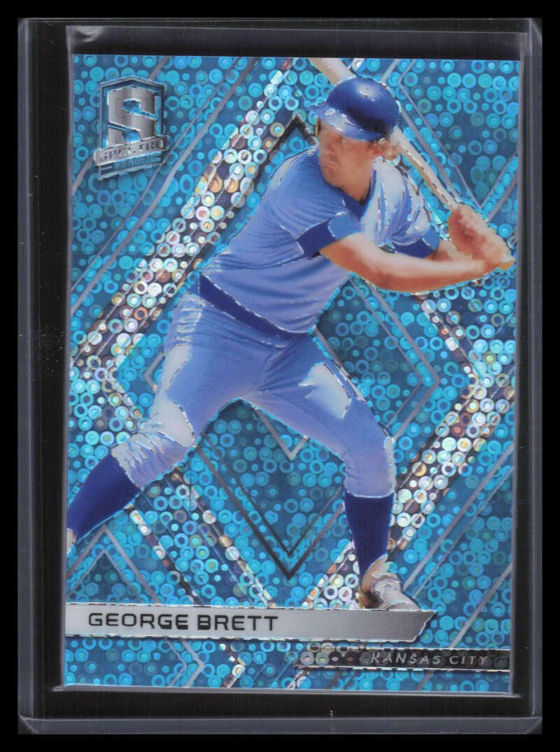 SOLD 134172 2018 Panini Spectra Neon Blue 77 George Brett 24/99