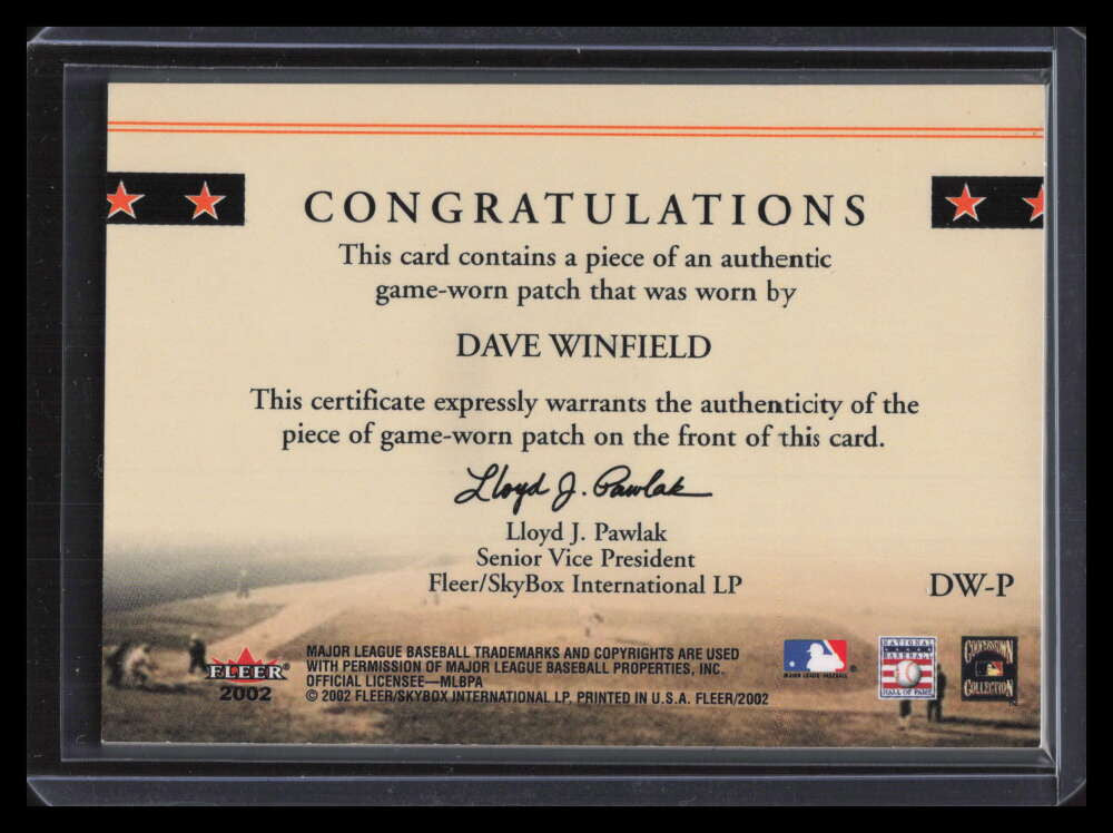 2002 Fleer Classic Cuts Game Used DWP Dave Winfield Patch /25 138041