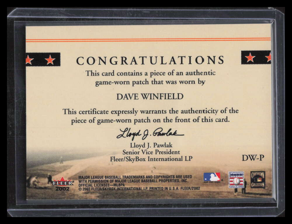2002 Fleer Classic Cuts Game Used DWP Dave Winfield Patch /25 138042