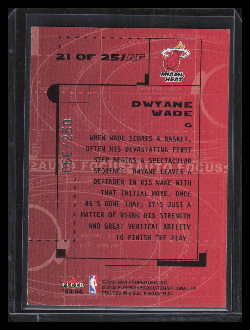 2003-04 Fleer Focus Auto Focus 21 Dwyane Wade Rookie 66/250