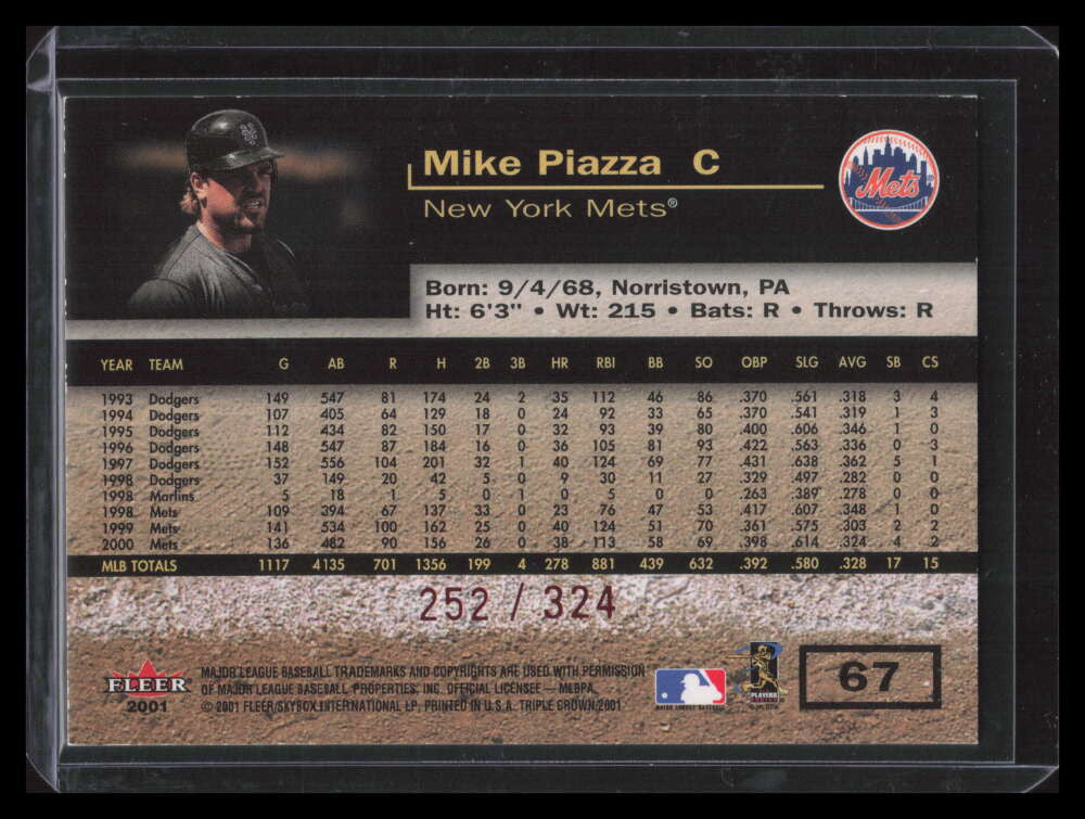 2001 Fleer Triple Crown Red 67 Mike Piazza 252/324