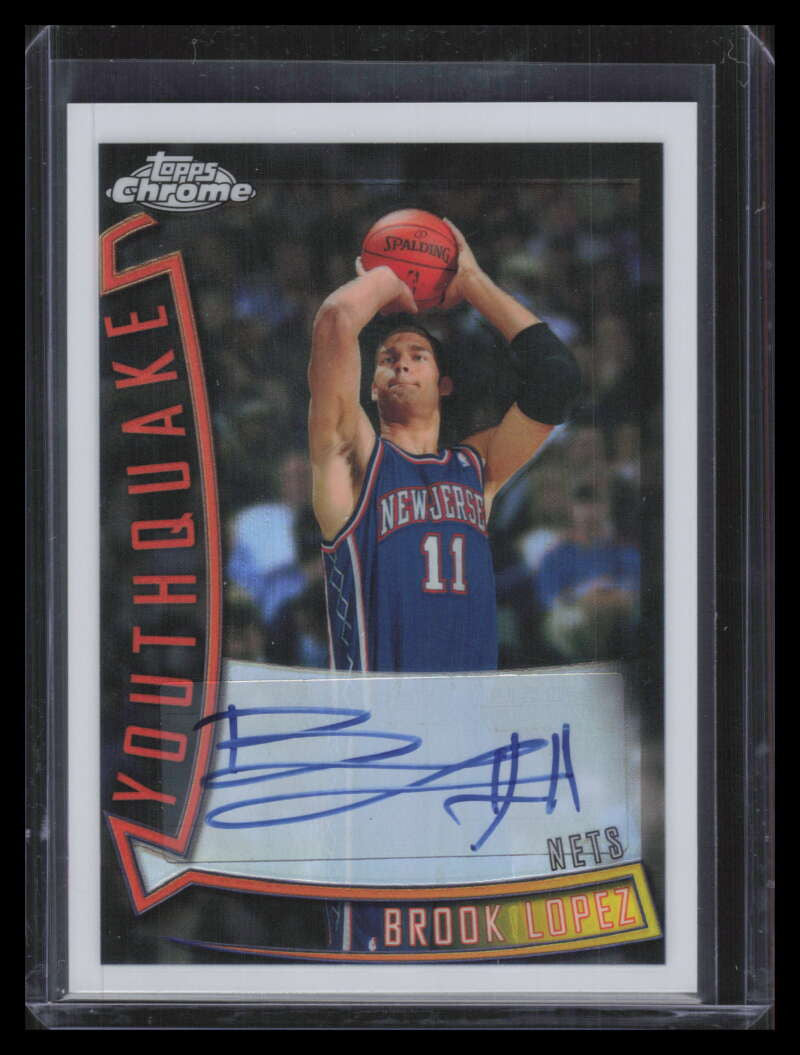 2008-09 Topps Chrome Youthquake Autographs Refractor Brook Lopez RC Auto 5/45