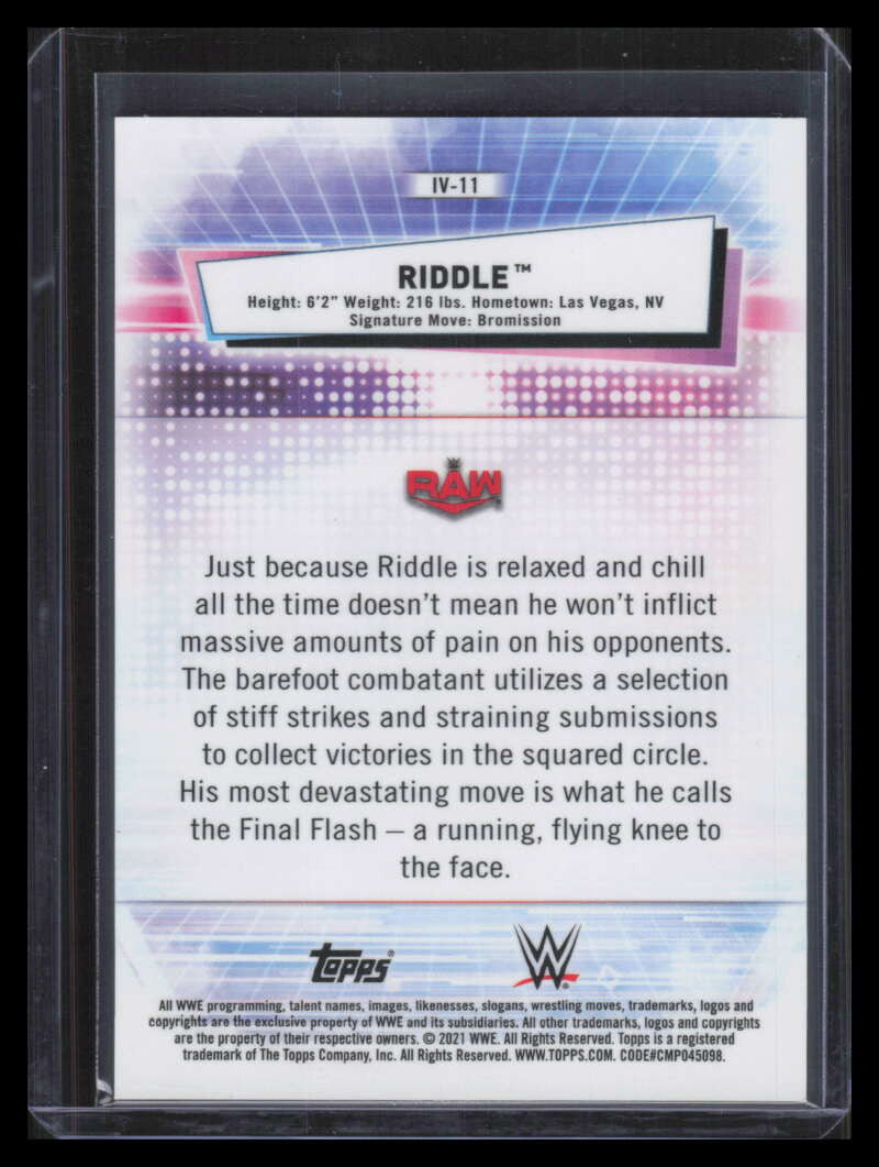 2021 Topps Chrome WWE Image Variations Red Refractor iv11 Riddle 2/5