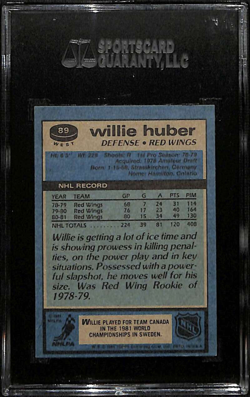 1981-82 Topps 89 Willie Huber SGC Authentic Auto The Dan Fox Collection D. 2010