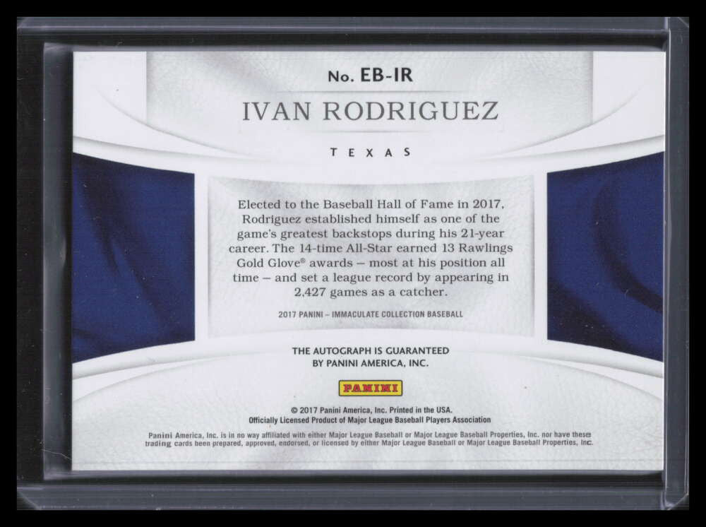 2017 Immaculate Collection Carbon Signatures Blue 8 Ivan Rodriguez Auto 2/5