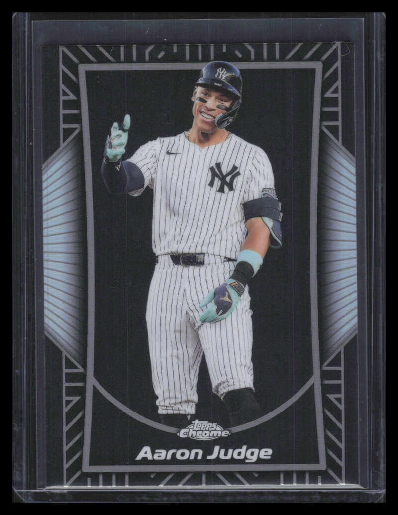 2025 Topps Chrome Shadow Etch se2 Aaron Judge