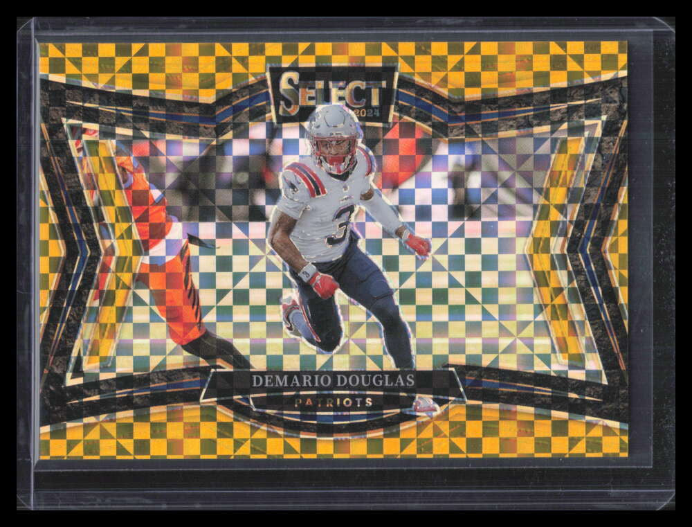 DELETE 173911 2024 Select Prizm Gold Refractor 429 Demario Douglas 2/10 Field Level
