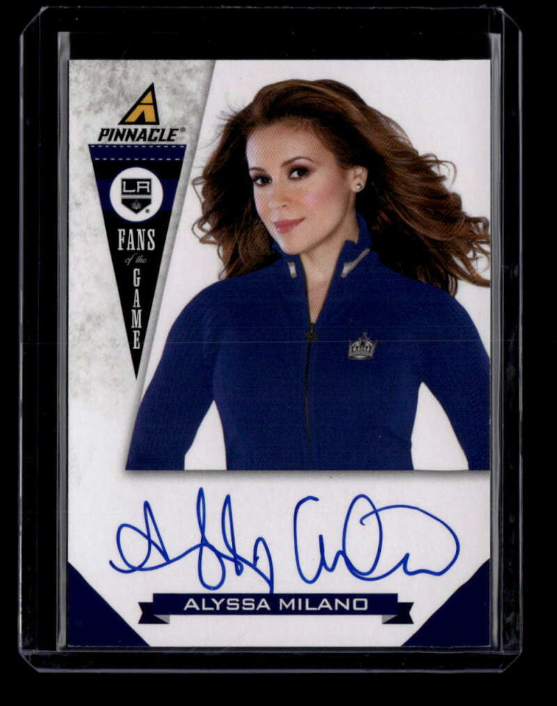 2011-12 Pinnacle Fans of the Game Autographs 7 Alyssa Milano Auto