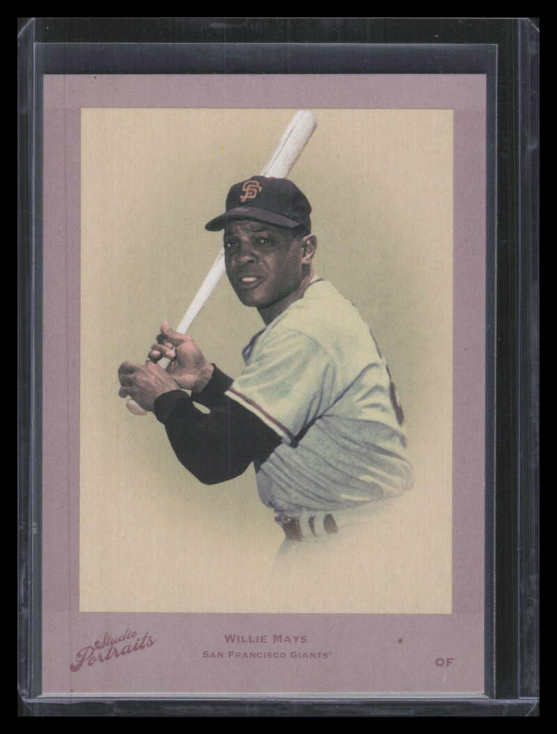 2005 Studio Portraits DK Red 24 Willie Mays 41/55