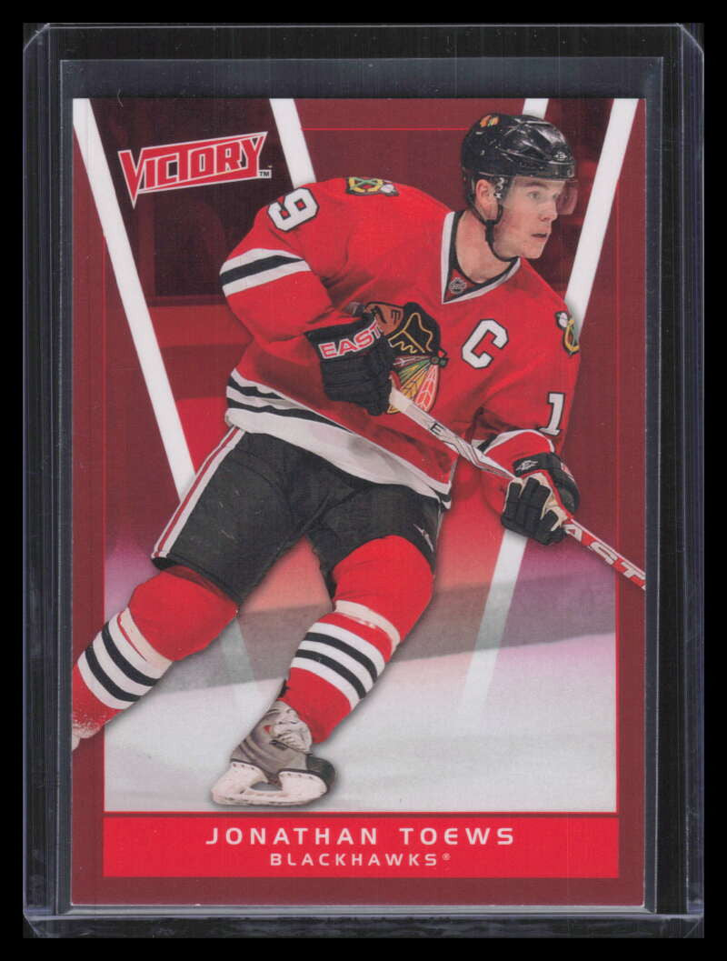2010-11 Upper Deck Victory Red 43 Jonathan Toews
