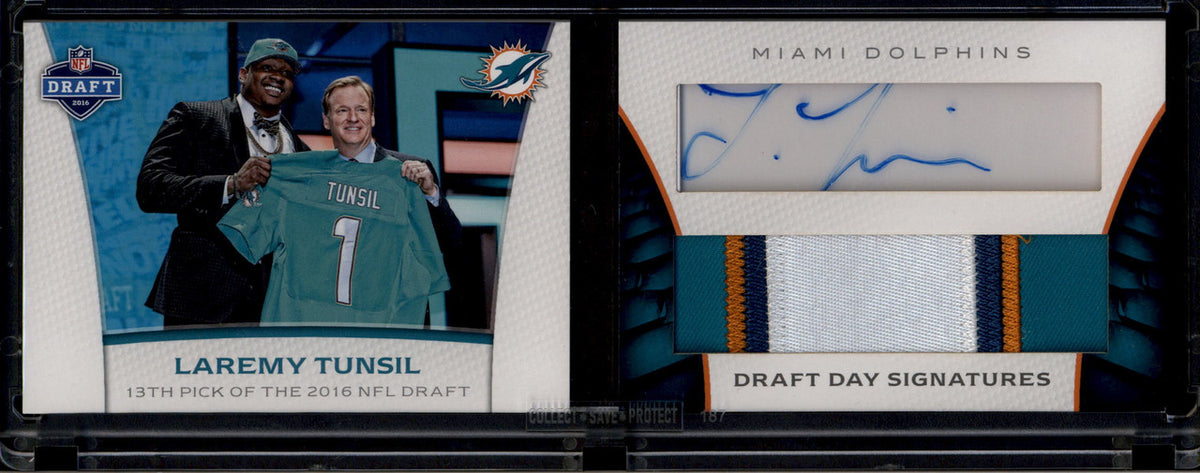 SOLD 184406 2016 Limited Draft Day Signatures Laremy Tunsil Rookie Patch Auto Booklet 30/55