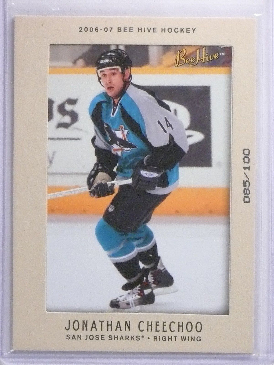 2006-07 Beehive Matte Jonathan Cheechoo #D085/100 #17